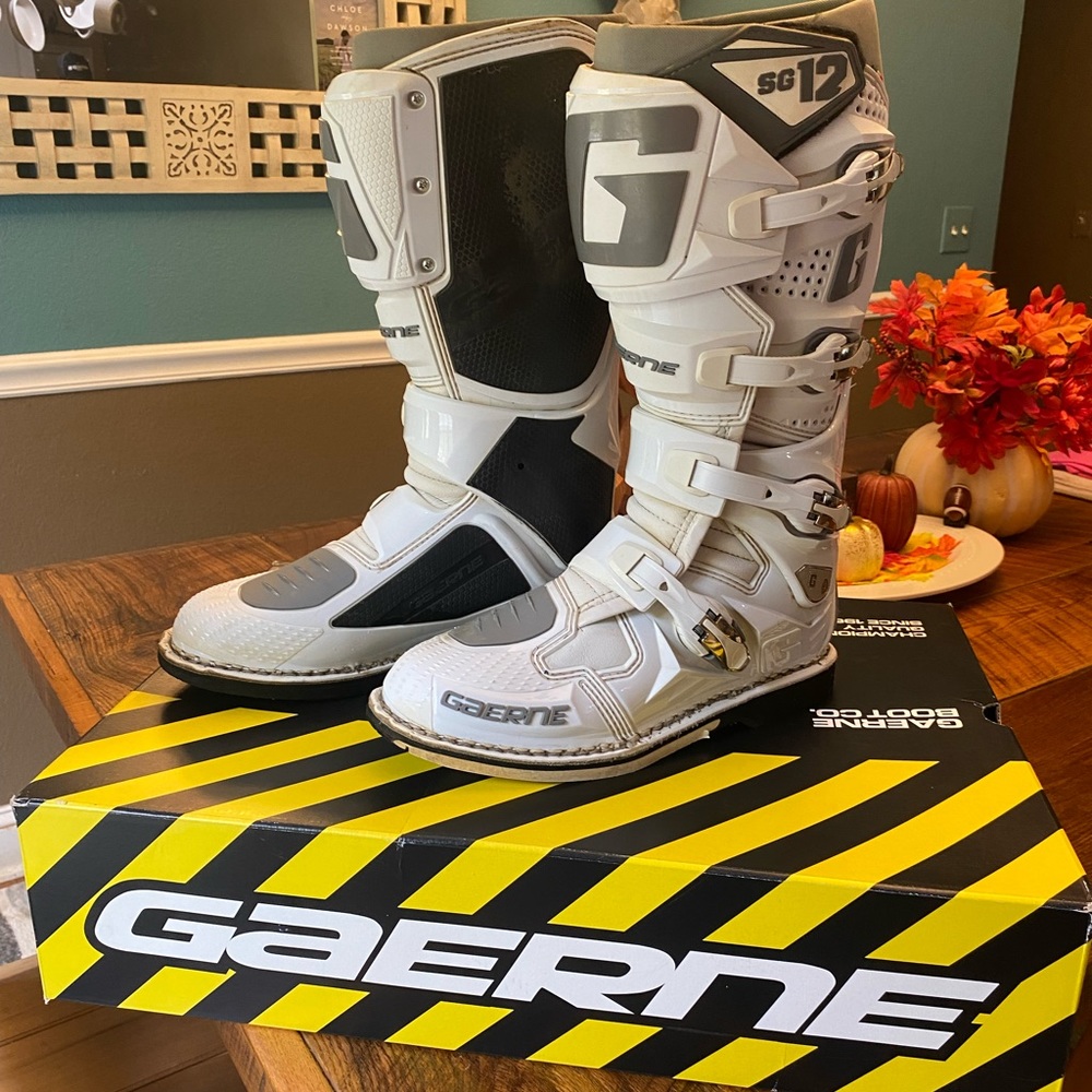 Gaerne motocross boots wore only 3 times.
